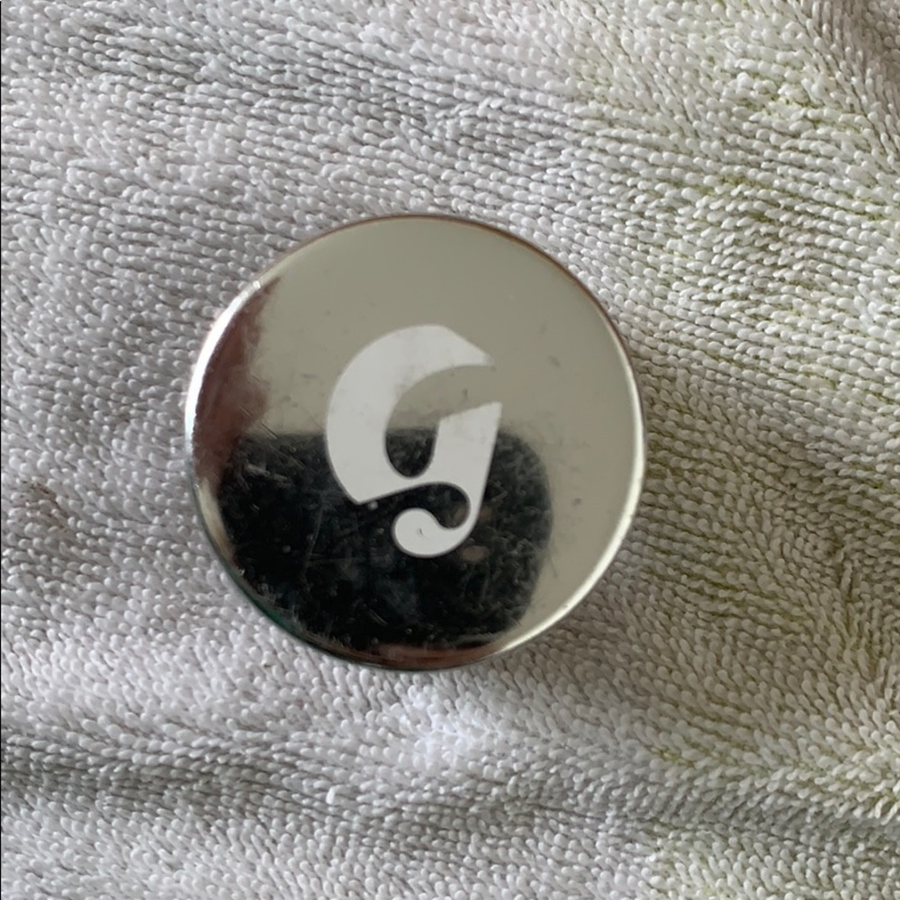 Glossier Stretch Concealer in Light or G11